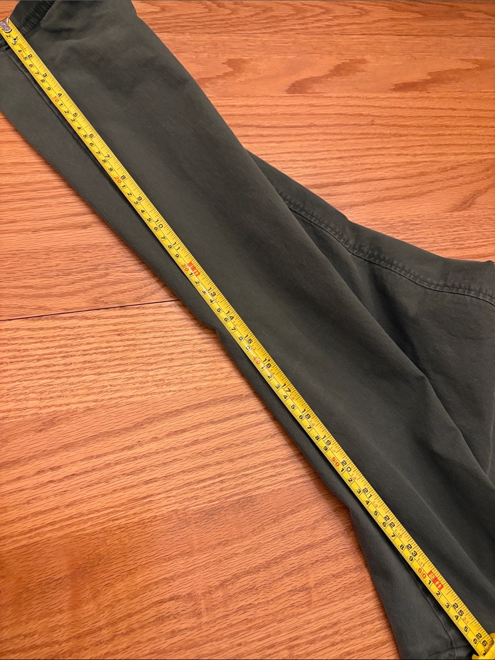 Old Navy Olive Green Pixie Pants - Picture 8 of 11